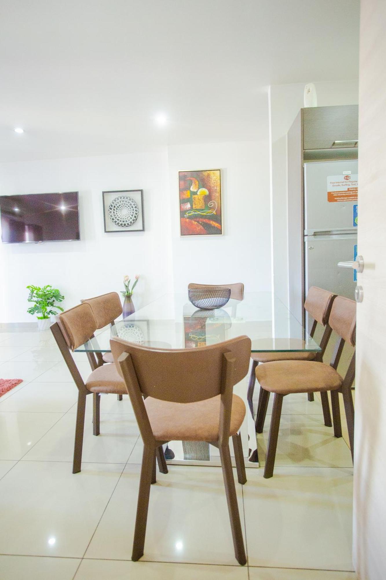 Accra Luxury Apartments At The Gallery Acra Exterior foto